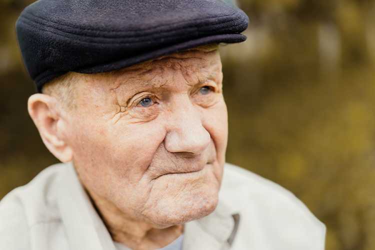 Head and shoulders view of elderly man