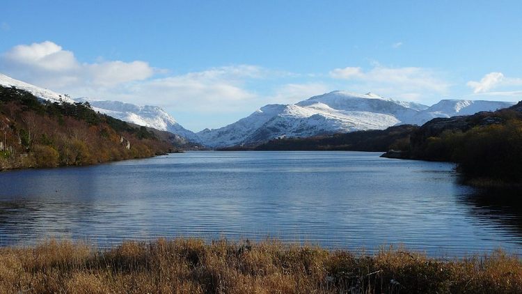 Lake Padarn in snow
