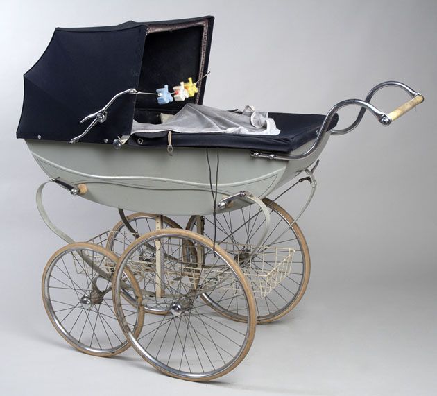 Old-fashioned baby carriage